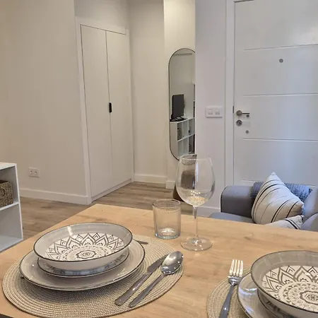 5 Dragos Apartment *