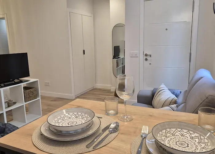 5 Dragos Lägenhet *